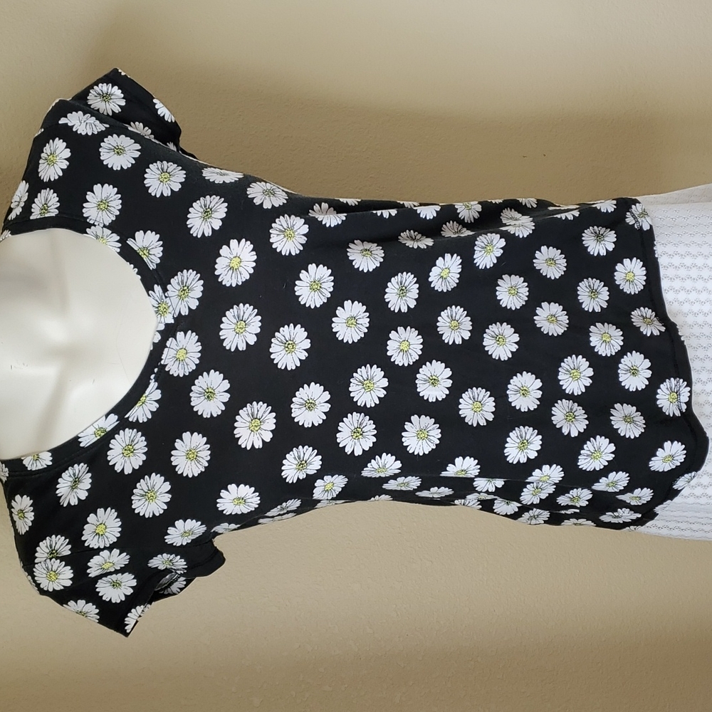 No Boundaries Junior top floral design sz 19